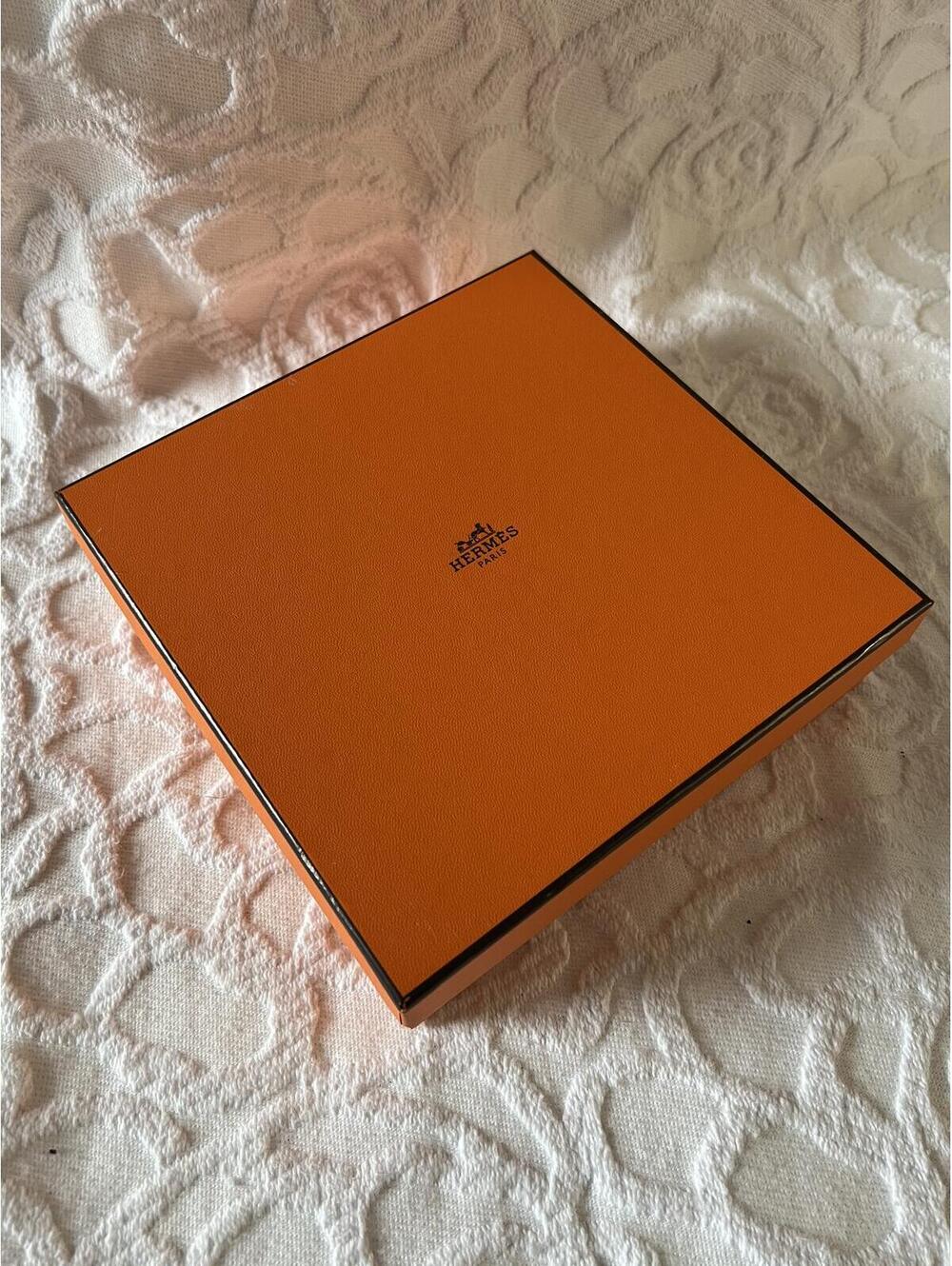 Hermes Paris Empty Box, 8x8x2